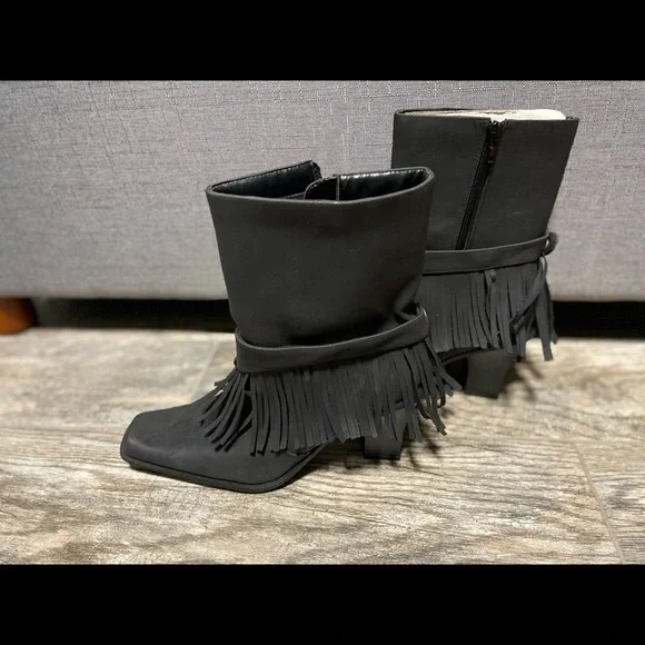 New York Transit Western Booties - Picture 11 of 15